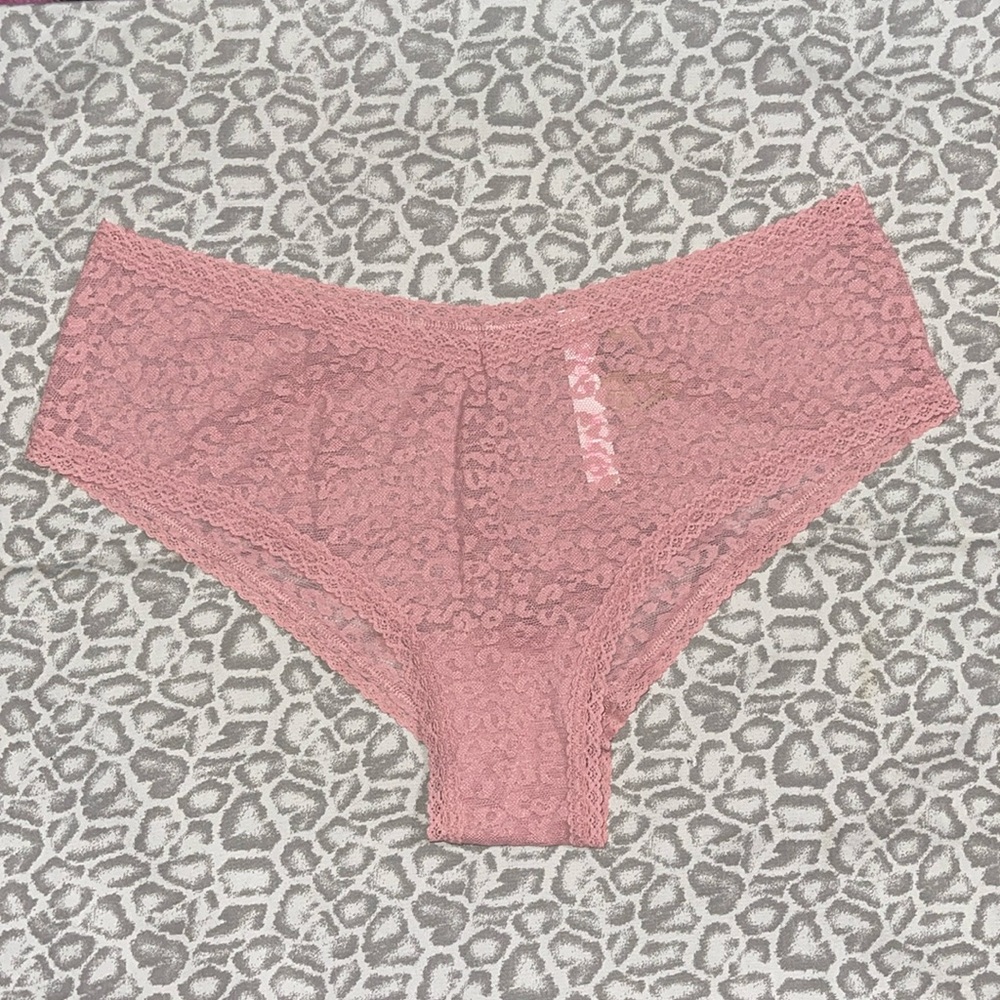 🌺 Pink Victoria secret cheekster underwear 🌺